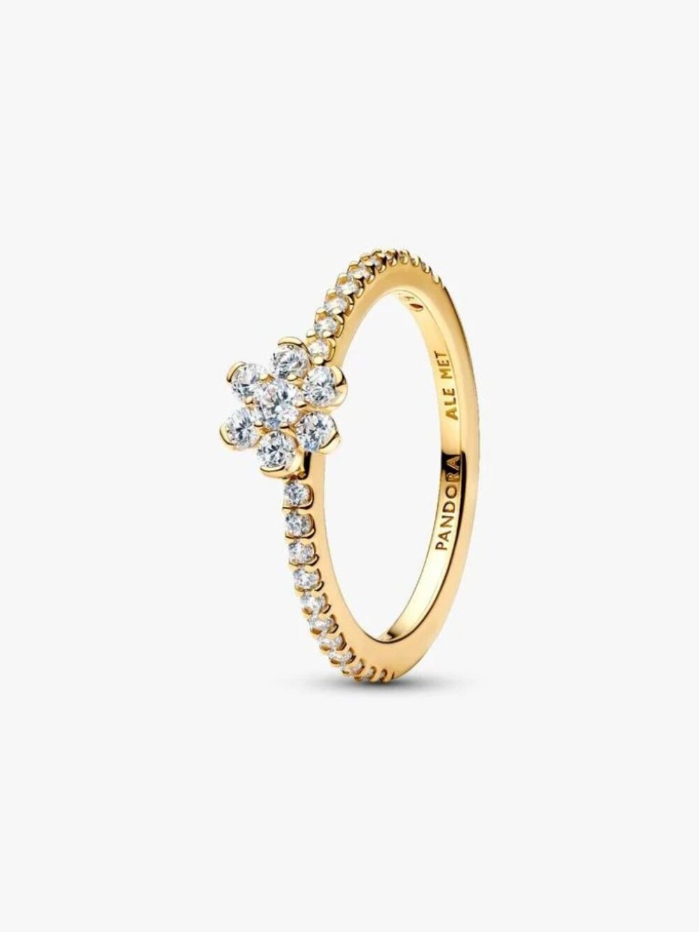 Pandora Sparkling Flower Ring
